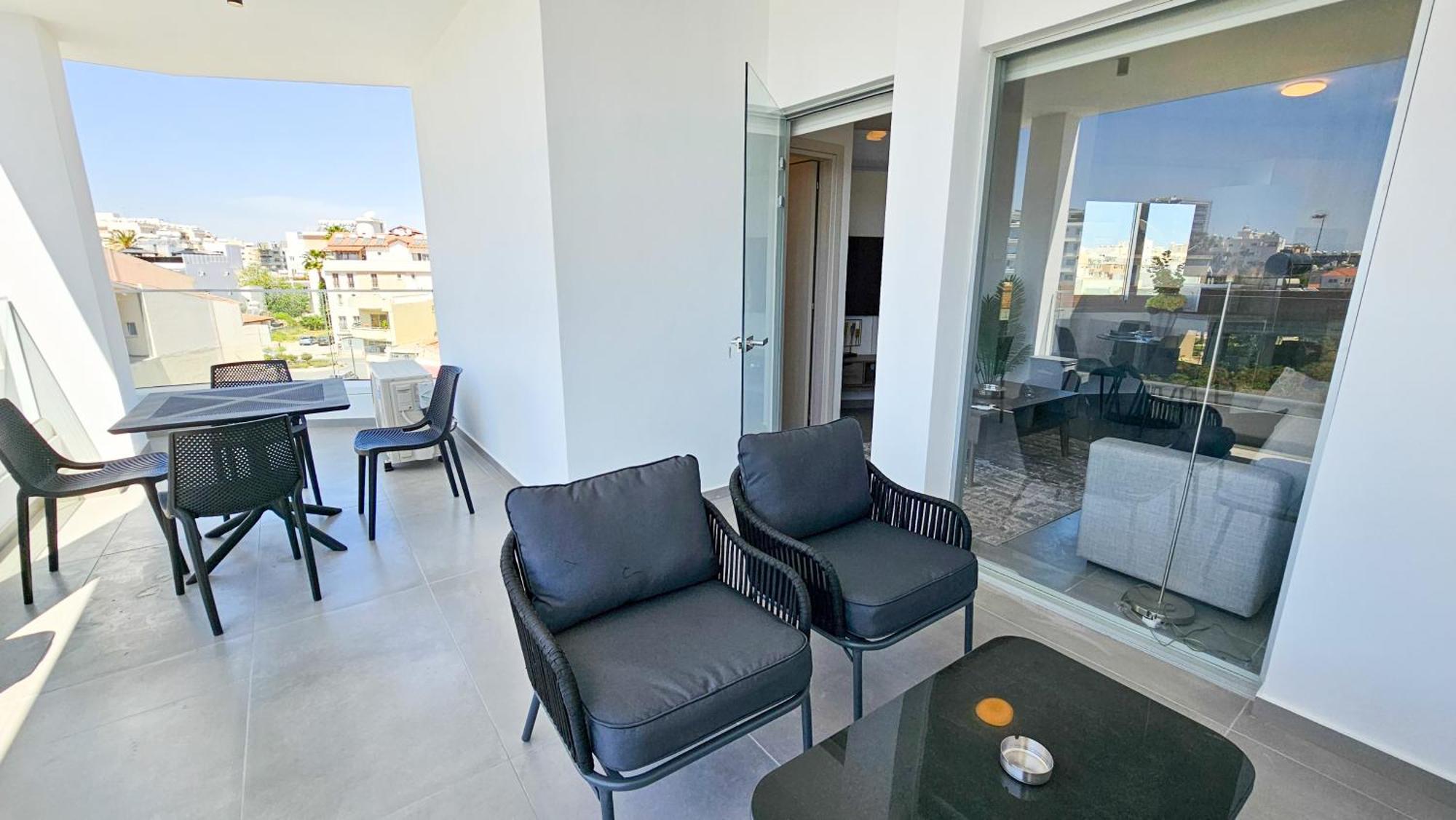 Sealife Citycenter Residences Larnaca Exterior photo